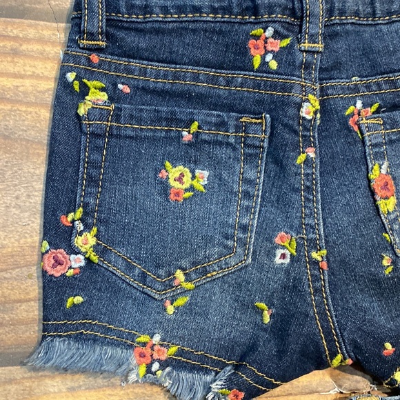 Cat and Jack Girls Denim Shorts stretch shorts 3T and 4T Geranimals White Tank - Picture 7 of 16